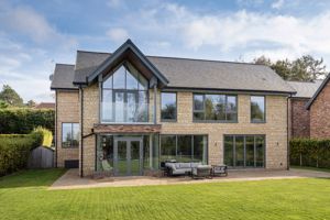 Photo 32- click for photo gallery